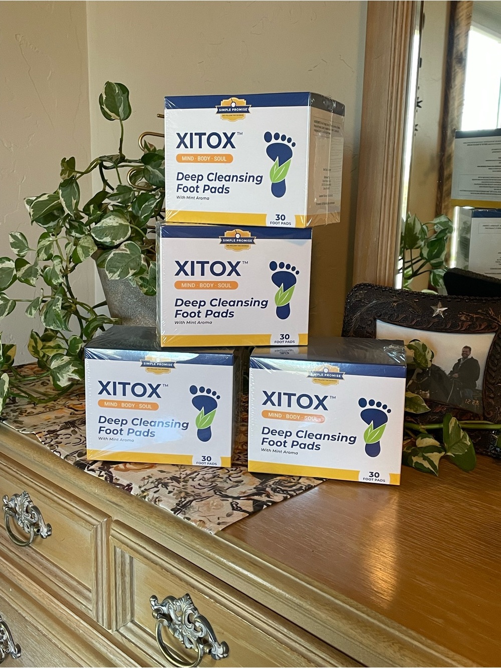 XITOX Deep Cleansing Foot Pads - White & Blue Packaging